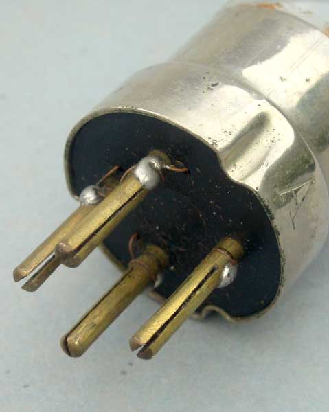 Cossor P1 base