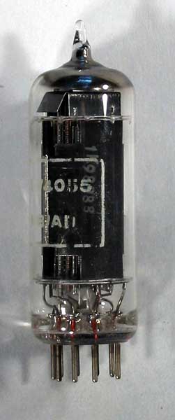 EL821