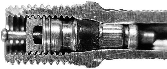 Schrader valve X-section