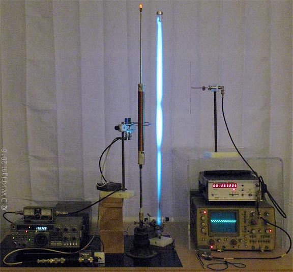 Normal mode helical resonator with nearby Hg vapour tube. 5/4 wave resonance with nodes.